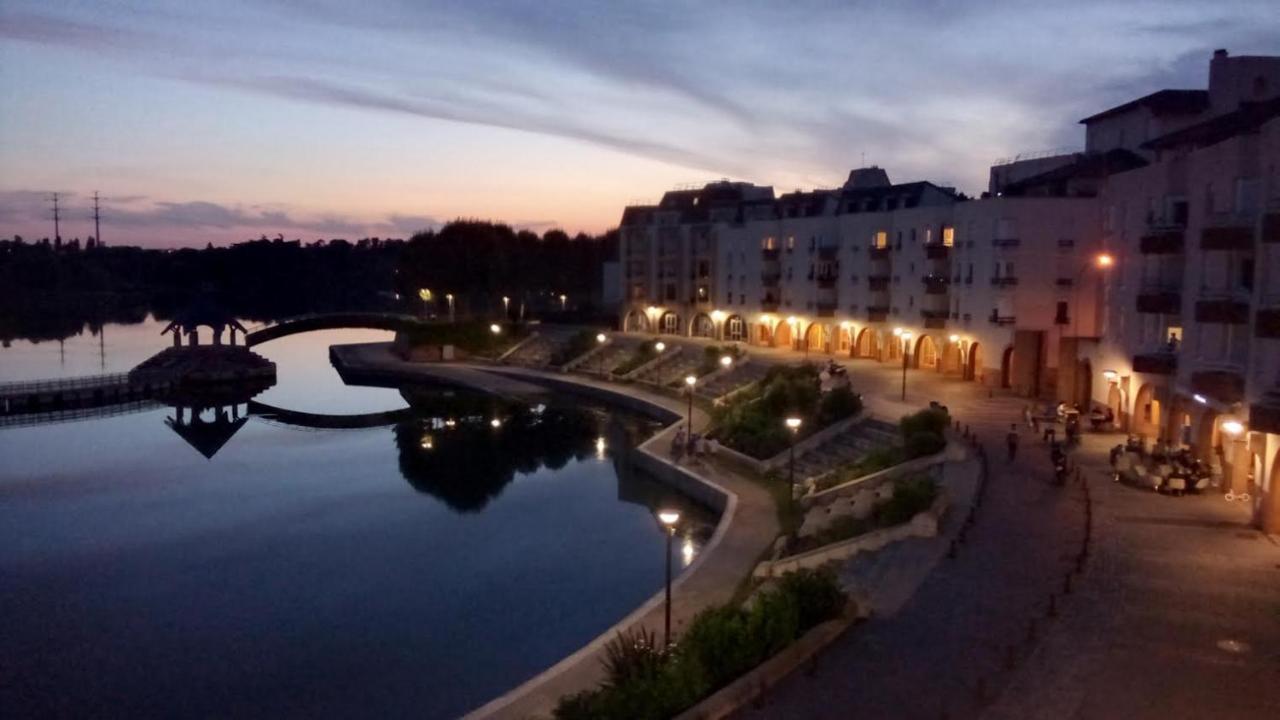 Vue Exceptionnelle Sur Le Lac Créteil Екстериор снимка